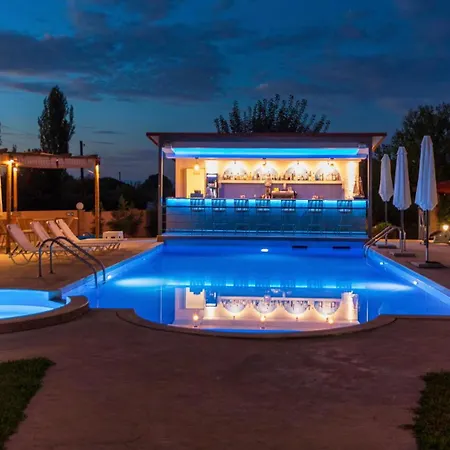 Katerina-maria & Appartamento